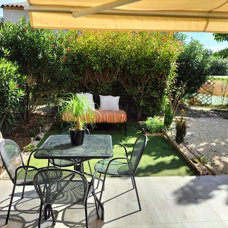 Maison Dans Une Residence De Vacances Галарг-льо-Монтю Екстериор снимка