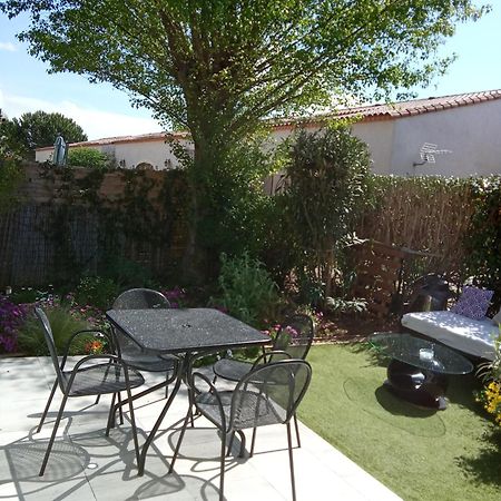 Maison Dans Une Residence De Vacances Галарг-льо-Монтю Екстериор снимка